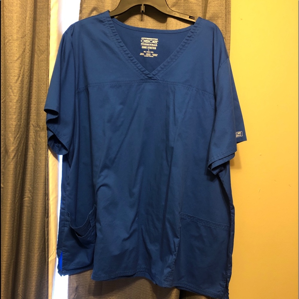 Scrub top